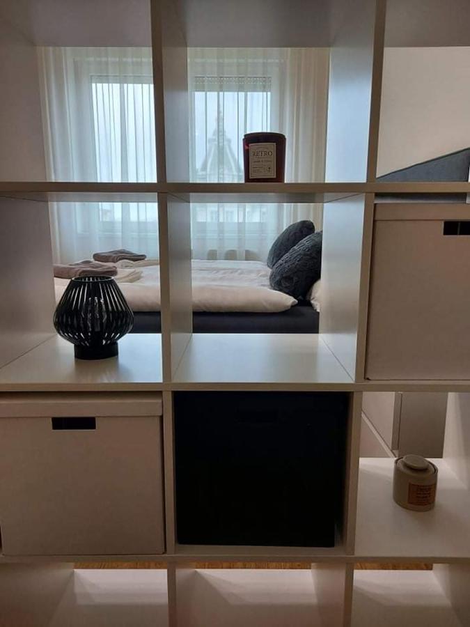 Alfoeldi Palace Apartman เดเบรตเซน ภายนอก รูปภาพ