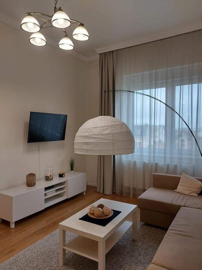 Alfoeldi Palace Apartman เดเบรตเซน ภายนอก รูปภาพ