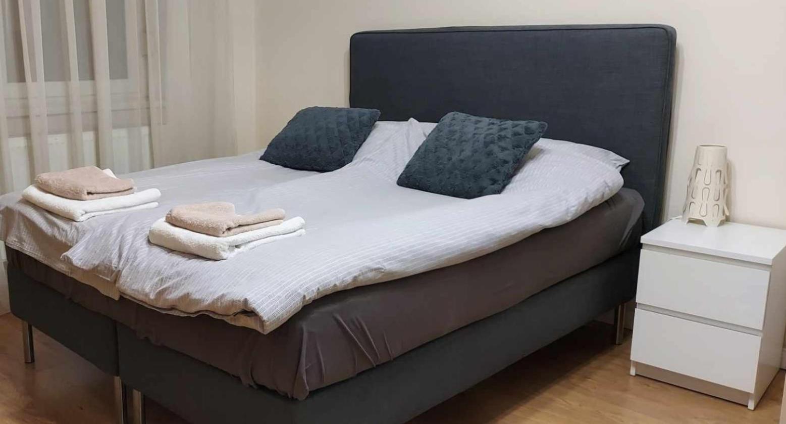 Alfoeldi Palace Apartman เดเบรตเซน ภายนอก รูปภาพ