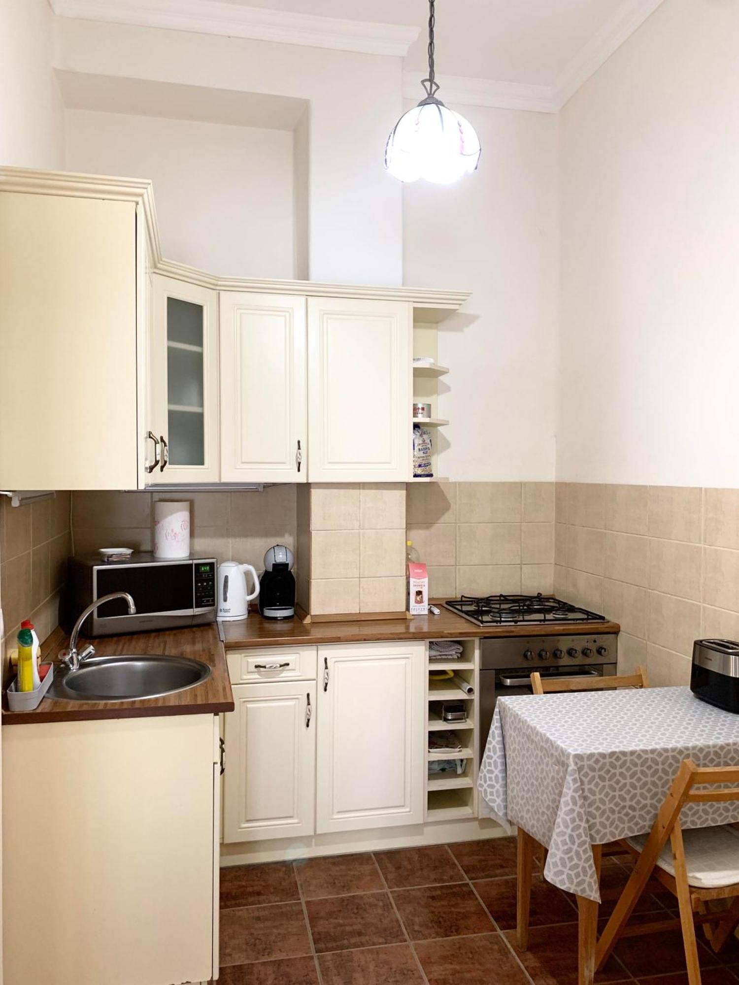 Alfoeldi Palace Apartman เดเบรตเซน ภายนอก รูปภาพ