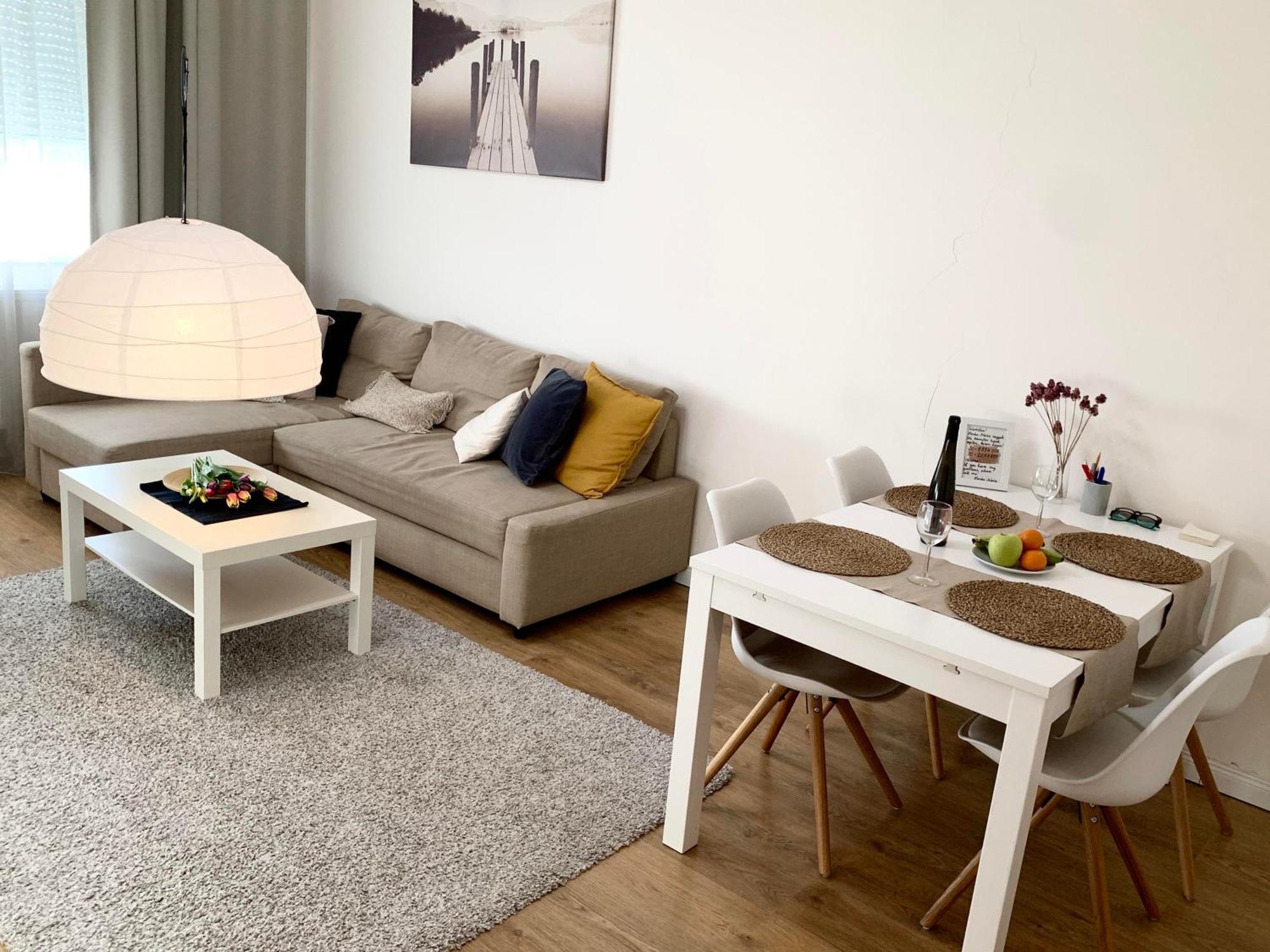 Alfoeldi Palace Apartman เดเบรตเซน ภายนอก รูปภาพ